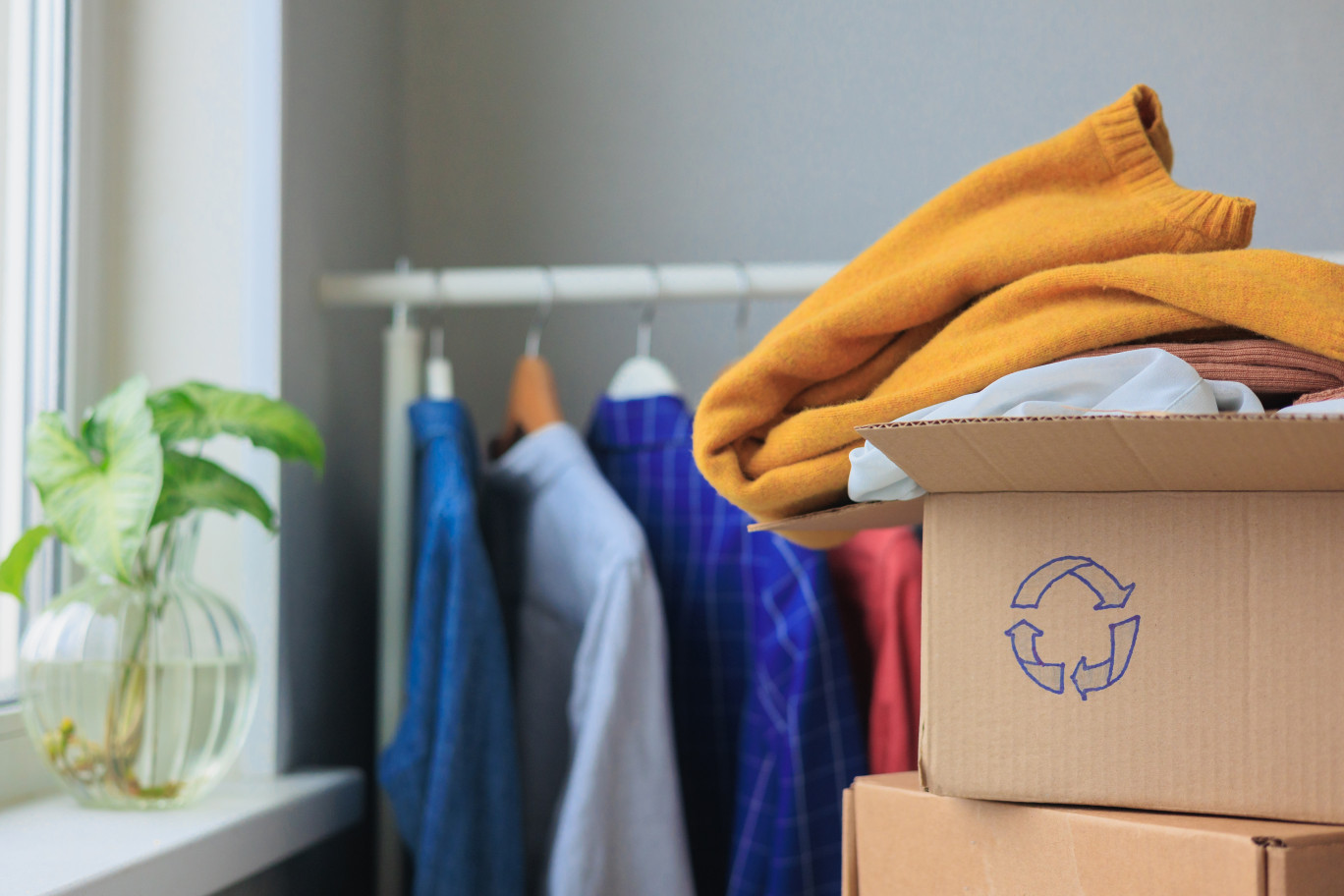Les achats de vêtements de seconde main réglés par carte ont augmenté de 17% en 2024. © MyJuly