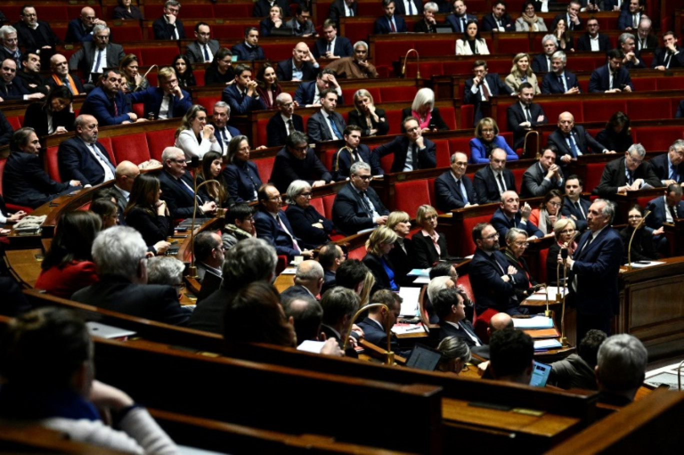 Le président ukrainien Volodymyr Zelensky, le Premier ministre britannique Keir Starmer et Emmanuel Macron, après une réunion à Londres, le 2 mars 2025 © JUSTIN TALLIS