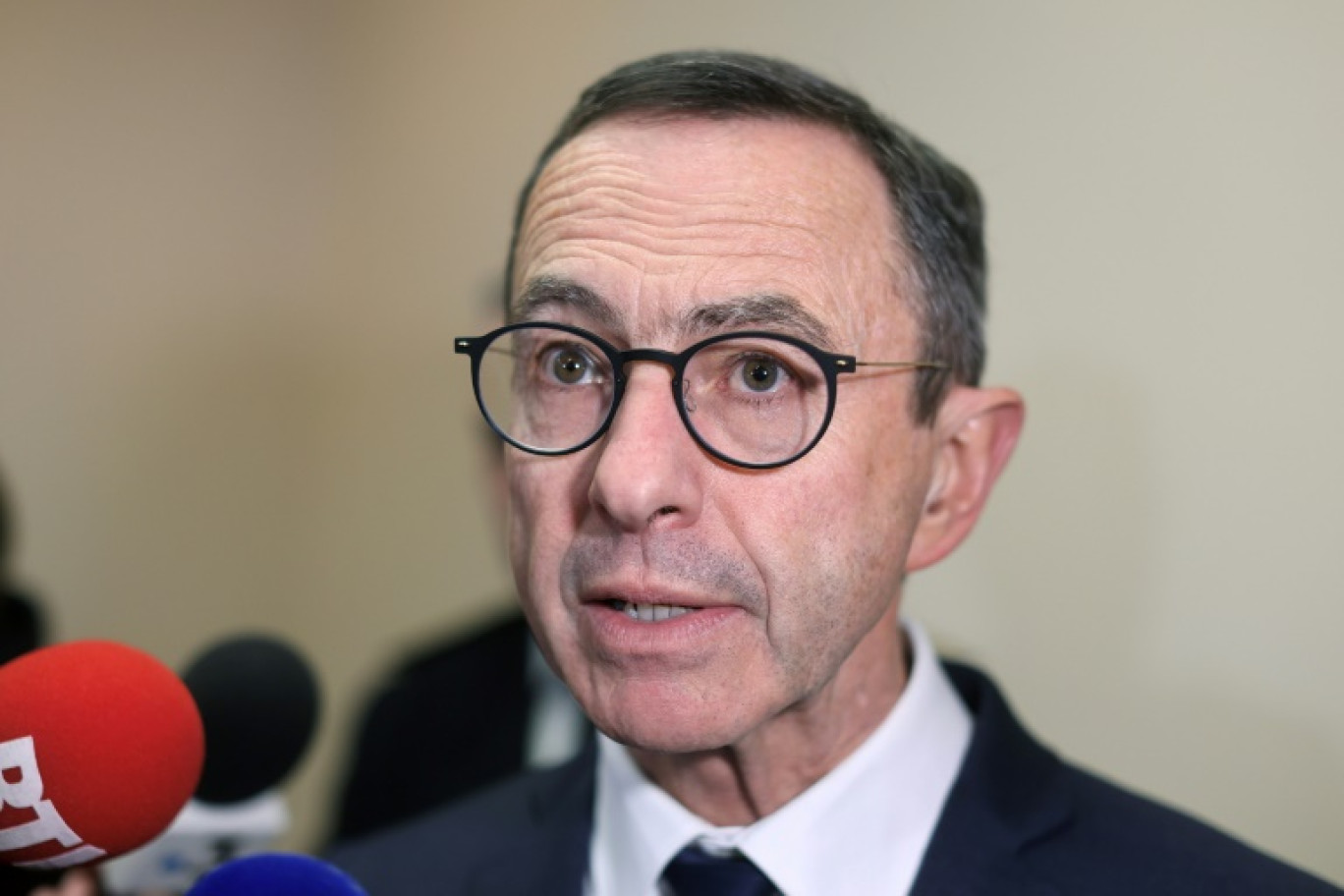 Le ministre de l'Intérieur Bruno Retailleau, le 27 février 2025 à Calais © Franck CRUSIAUX