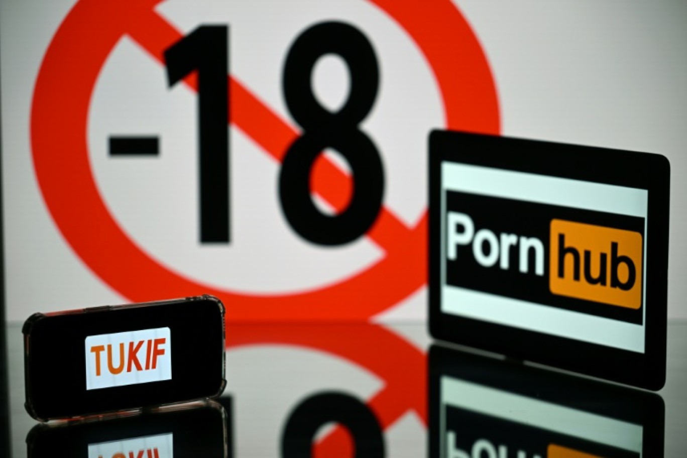 Selon l'Arcom, 2,3 millions de mineurs fréquentent des sites pornographiques en France © Lionel BONAVENTURE