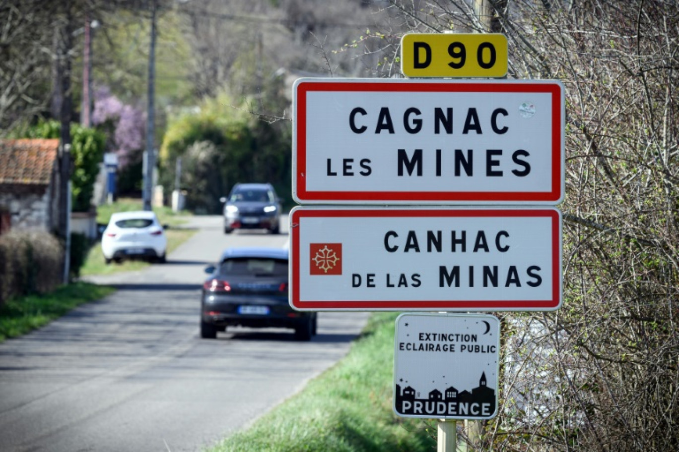 Le panneau annonçant l'entrée du village de Cagnac-les-Mines, dans le Tarn, le 6 mars 2025 © Lionel BONAVENTURE