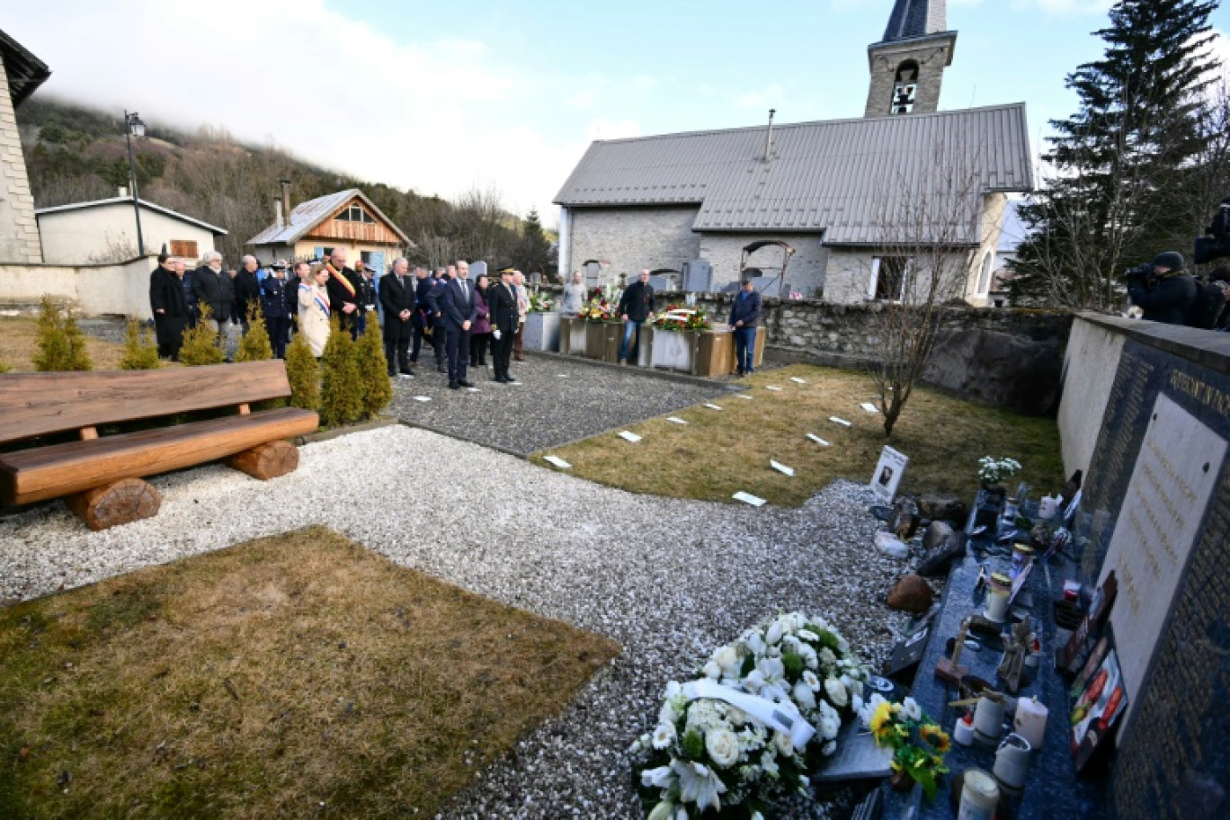 Cérémonie commémorative marquant le dixième anniversaire du crash de l'Airbus A320 de la Germanwings, le 24 mars 2025 au Vernet, dans les Alpes-de-Haute-Provence © Christophe SIMON