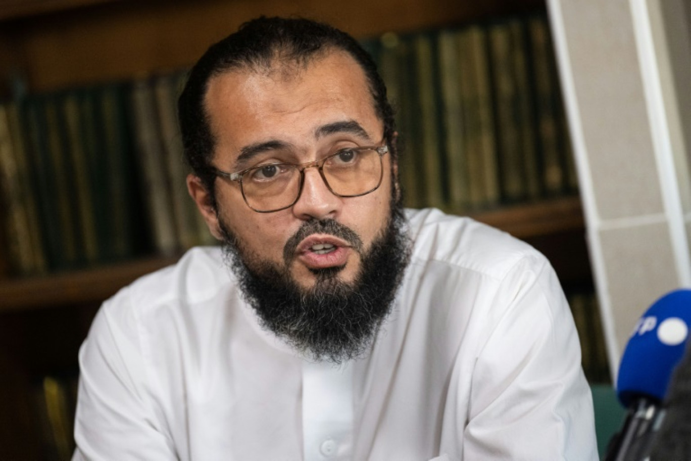 L'imam Ismail de la mosquée des Bleuets, lors d'une conférence de presse, le 9 septembre 2024 à Marseille © MIGUEL MEDINA