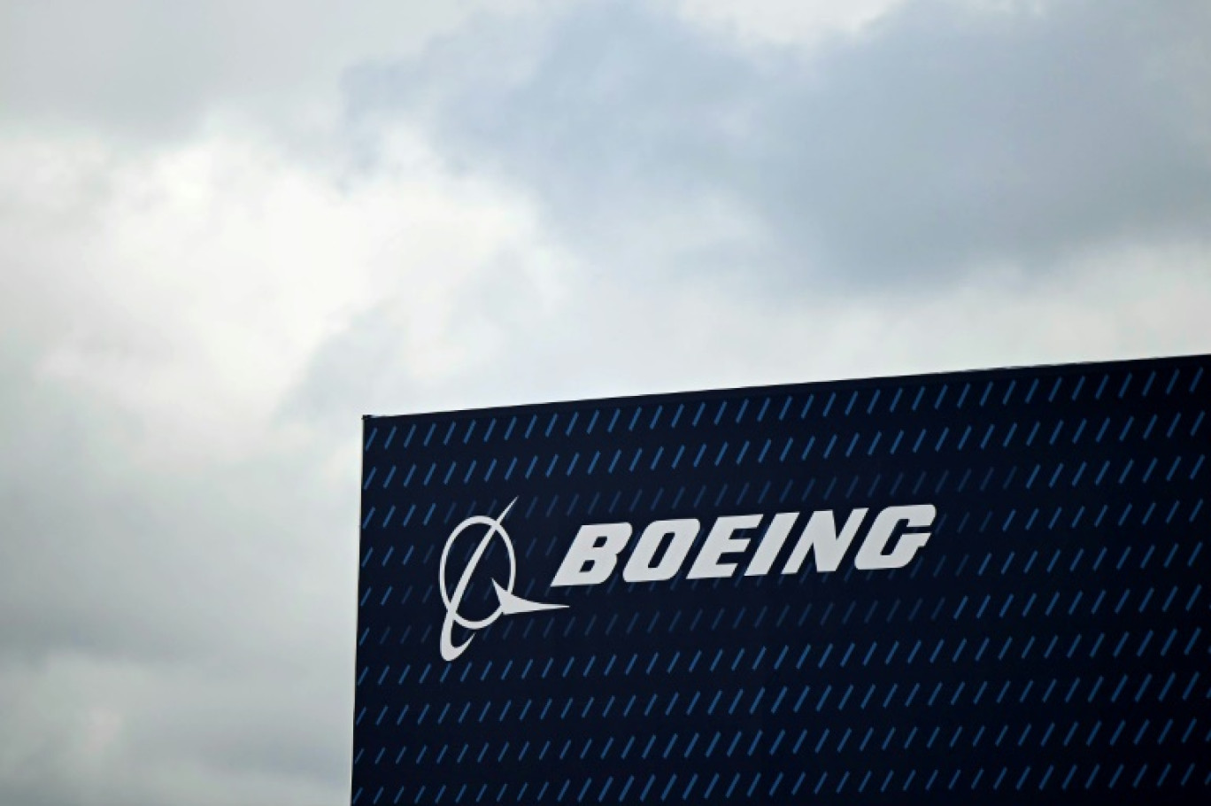 Le juge fédéral texan chargé de l'affaire des crashes de deux Boeing 737 MAX 8 en 2018 et en 2019, a créé la surprise mardi en fixant au 23 juin l'ouverture d'un procès pénal avec jury populaire contre l'avionneur américain © JUSTIN TALLIS