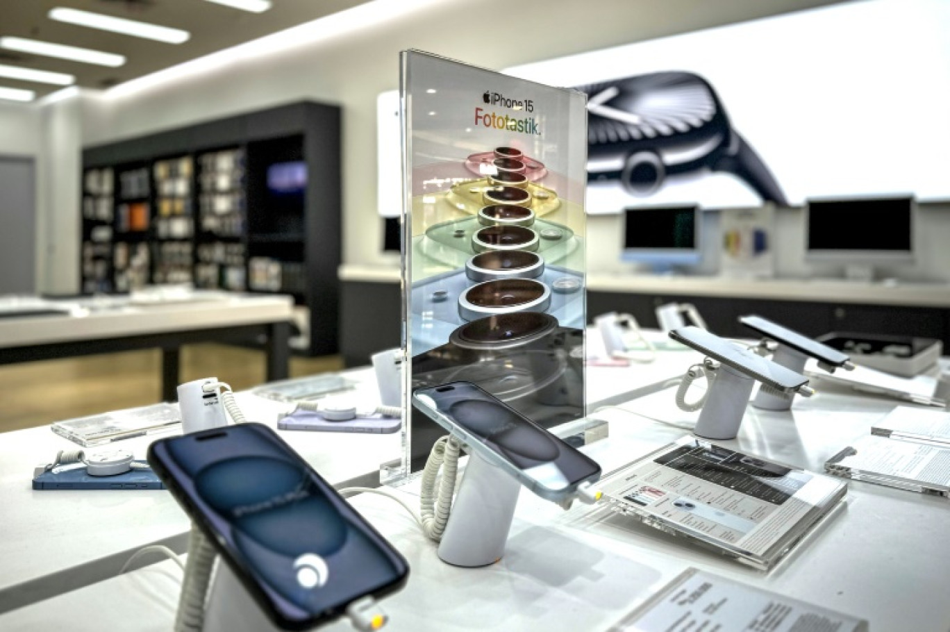 Des produits Apple dans un magasin à Jakarta, le 26 février 2025 © GUS NAD