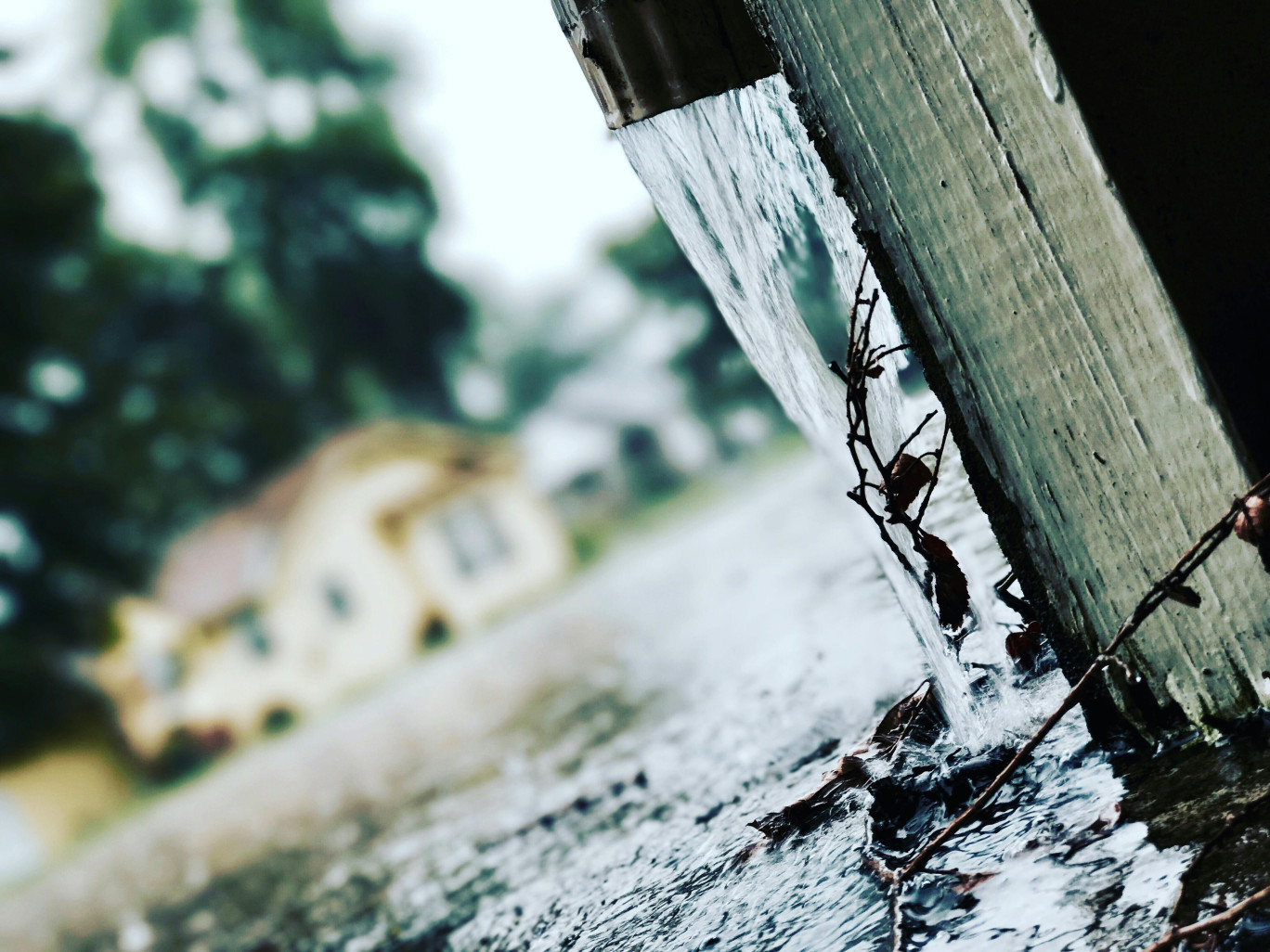 Si les collectivités se sont en partie saisies de la gestion des réseaux d’eau potable, elles ont tendance à négliger ceux dédiés aux eaux usées et pluviales. @Pexels 
