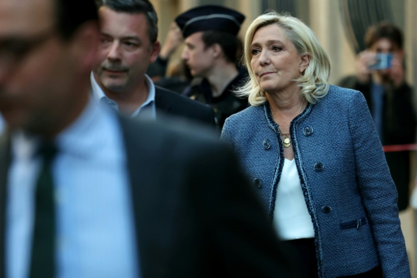 Marine Le Pen, présidente du groupe parlementaire du Rassemblement national (RN), arrive au tribunal de Paris, le 31 mars 2025 © Alain JOCARD