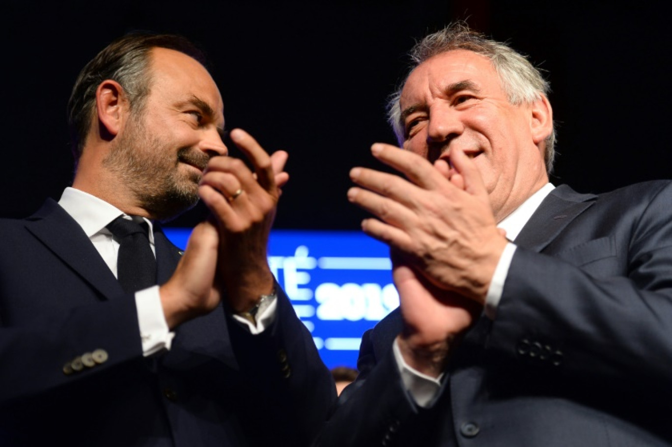 Édouard Philippe et François Bayrou lors d'un metting du MoDem, à Guidel dans le Morbihan, le 29 septembre 2019 © JEAN-FRANCOIS MONIER