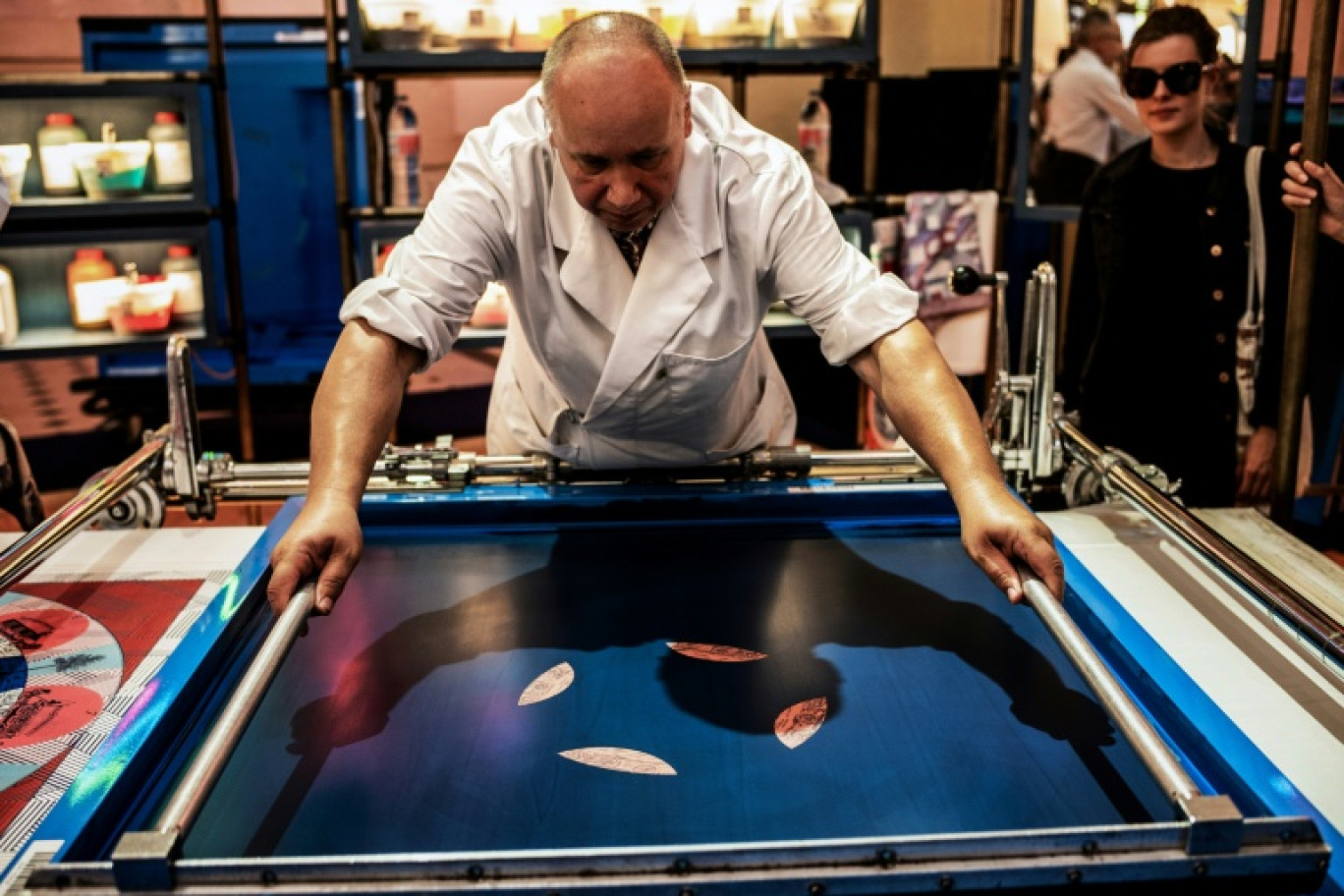 Démonstration de travail sur un Carré Hermès le 20 juin 2018 à Lyon © JEFF PACHOUD