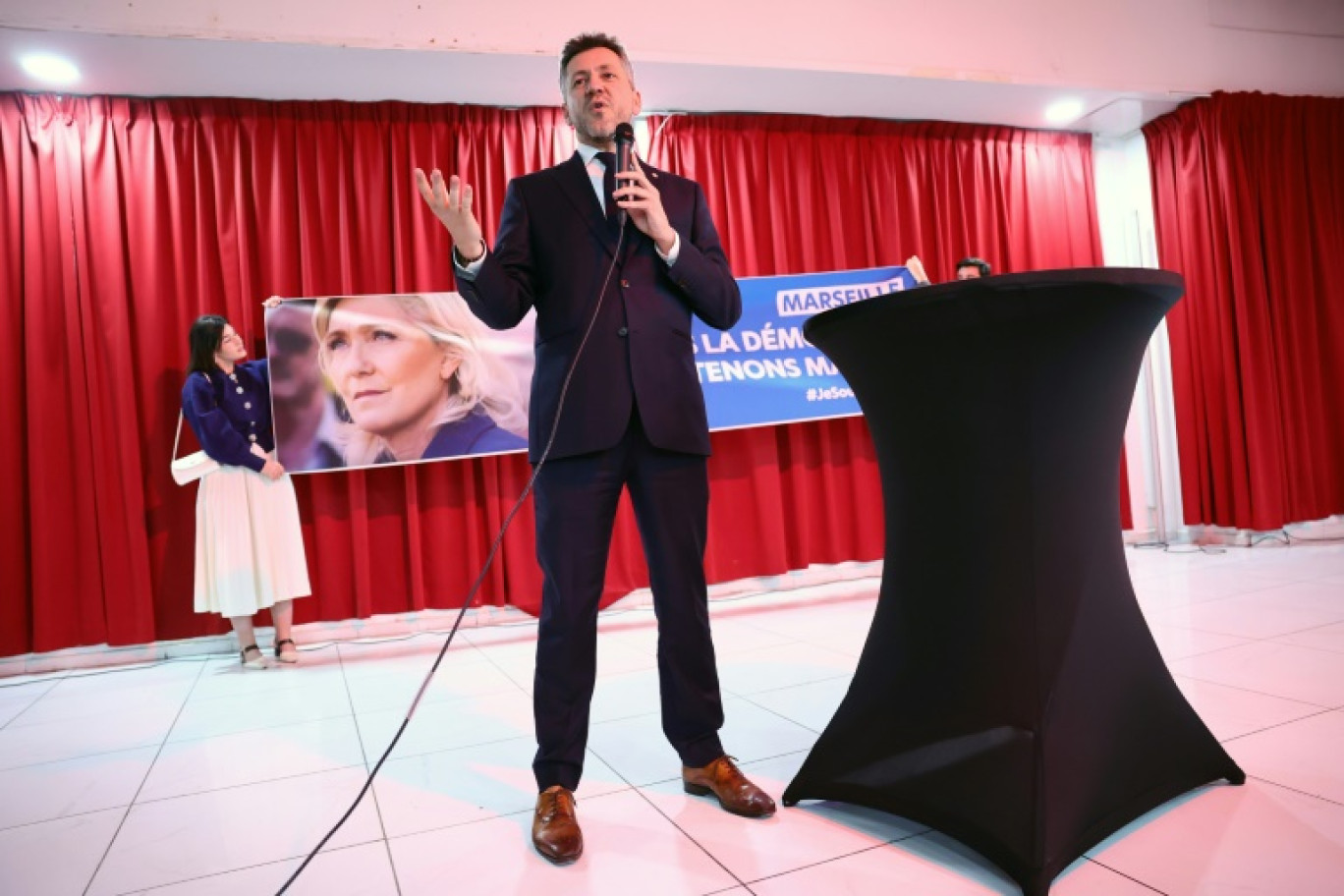 Franck Allisio, député RN des Bouches-du-Rhôn, lors d'un rassemblement de soutien à Marine Le Pen, le 5 avril 2025 à Marseille © Clement MAHOUDEAU
