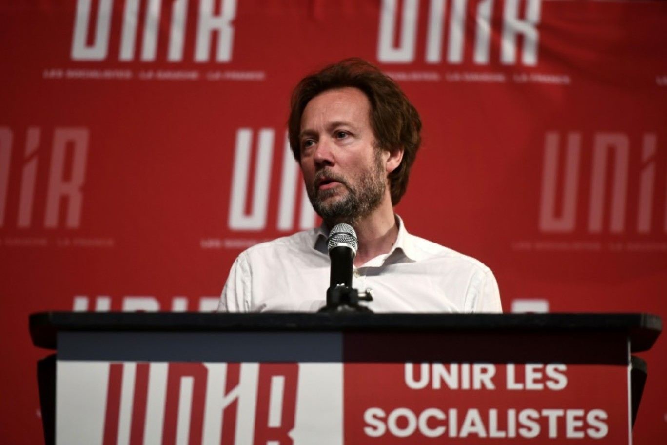 Le député Boris Vallaud lance sa campagne pour le poste de Premier secrétaire du Parti socialiste (PS) lors d'un meeting à Montfort-en-Chalosse, le 6 avril 2025 dans les Landes © Gaizka IROZ