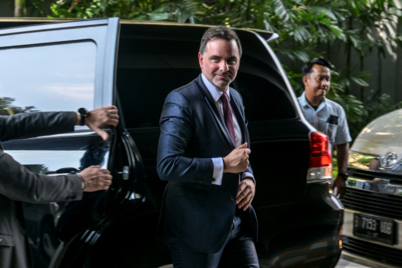 Le ministre français délégué au Commerce extérieur Laurent Saint-Martin, lors de sa visite à son homologue indonésien le 9 avril 2025. © BAY ISMOYO
