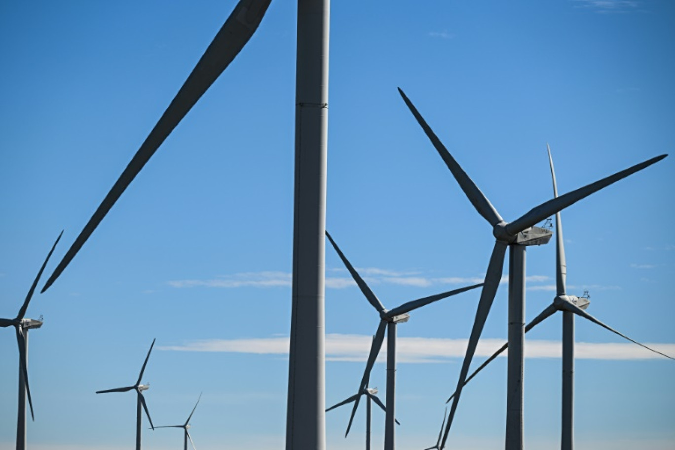 Des éoliennes du parc d'Aumelas, le 12 mars 2025 dans l'Hérault © GABRIEL BOUYS