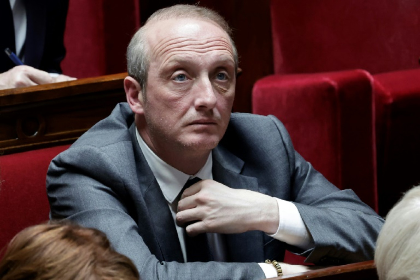 Défendu par le gouvernement comme une "cure" nécessaire pour aider les entreprises, mais fustigé à gauche comme "anti-écologique": l'examen du projet de loi dit de "simplification" a été entamé par les députés © Thomas SAMSON