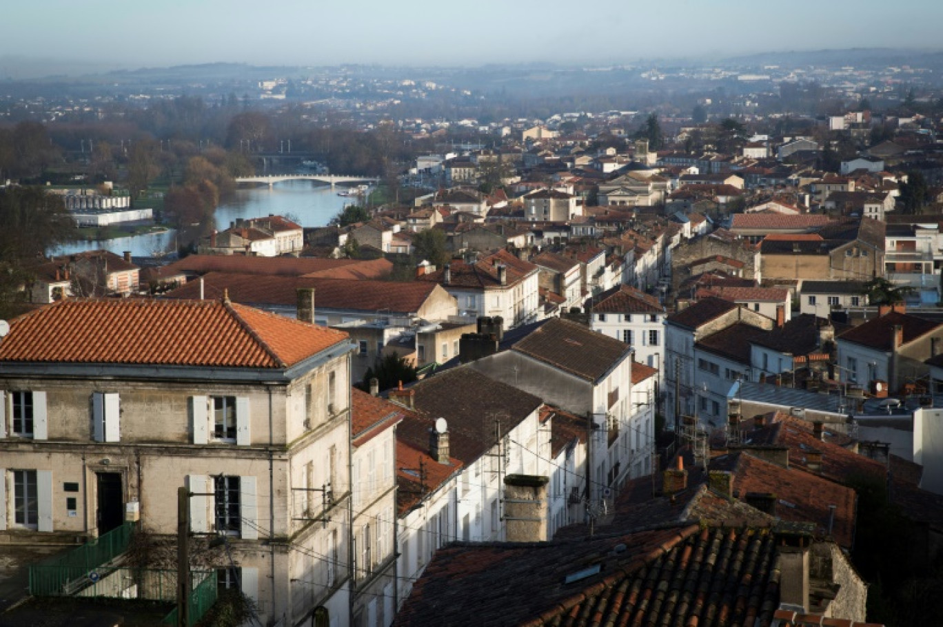 Le conseil départemental de Charente pourrait être mis sous tutelle préfectorale, une situation très rare pour une collectivité de cette taille, s'il ne vote pas son budget 2025 d'ici ce mardi soir © JOEL SAGET