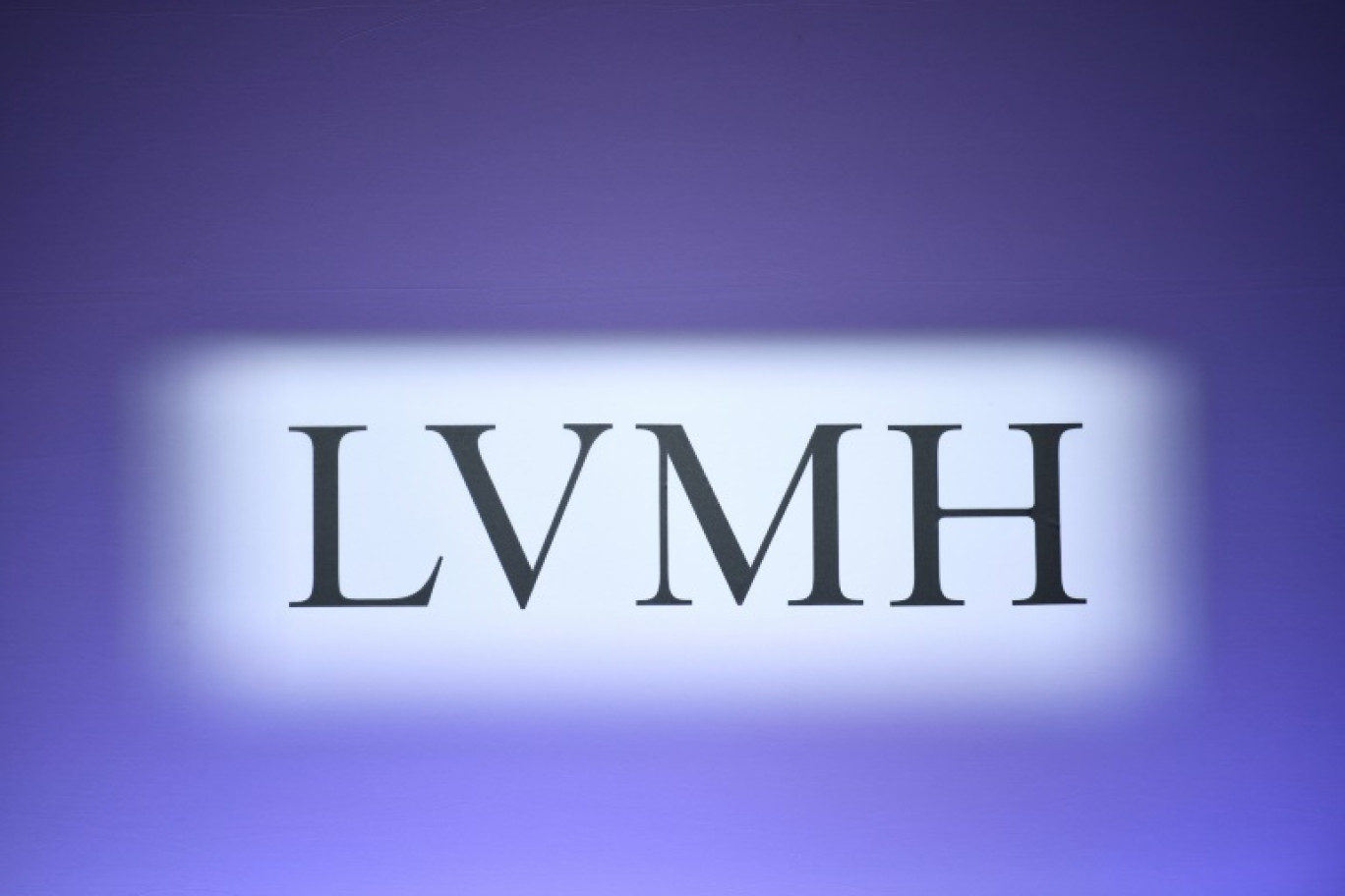 Bernard Arnault, PDG du conglomérat de luxe LVMH, lors de la présentation des résultats financiers 2024 du groupe LVMH dans le cadre d'une assemblée générale des actionnaires à Paris le 17 avril 2025 © Thibaud MORITZ