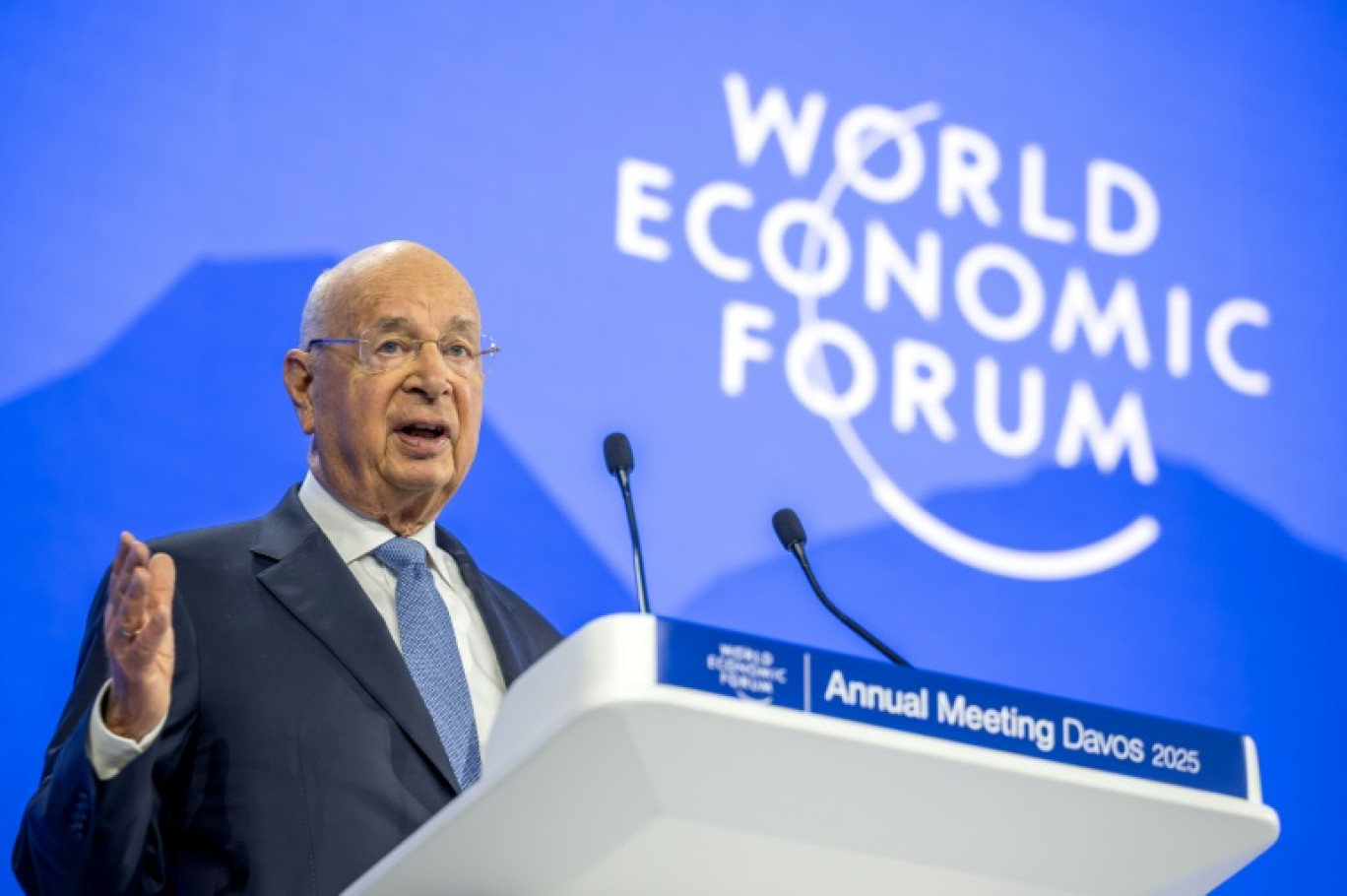 Le fondateur du Forum économique mondial, Klaus Schwab, lors du sommet de Davos en Suisse le 21 janvier 2025 © FABRICE COFFRINI