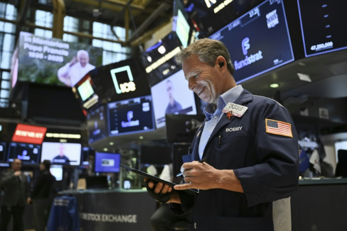 Un opérateur à la Bourse de New York, le 21 avril 2025 © ANGELA WEISS