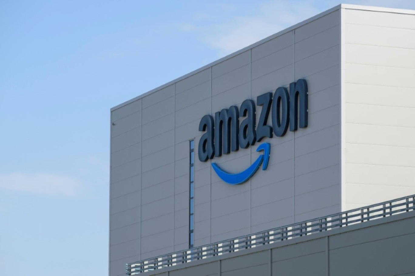 Amazon a annoncé mercredi que ses effectifs dépassaient désormais 25.000 salariés en CDI, après 25 ans de présence en France © Jean-Christophe VERHAEGEN
