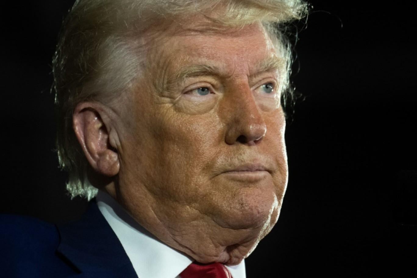 Le président américain Donald Trump le 29 avril 2025 à Warren, dans le Michigan (nord des Etats-Unis), où il a célébré devant des milliers de soutiens les 100 premiers jours de son second mandat © Jim WATSON