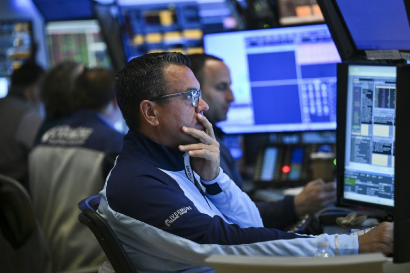 Un opérateur à la Bourse de New York, le 29 avril 2025. © ANGELA WEISS