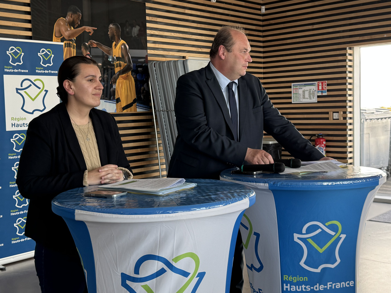 Jean-François Rapin et Faustine Maliar ont présenté la synthèse de leurs travaux sur l'attractivité du littoral à l'horizon 2040. © Aletheia Press / D.Boulogne