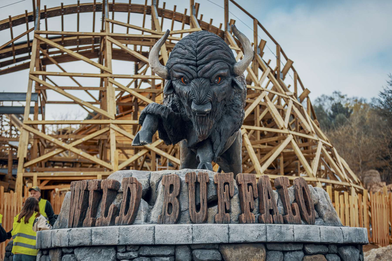 La nouvelle attraction Wild Buffalo ouvre le 26 avril. © Adroland