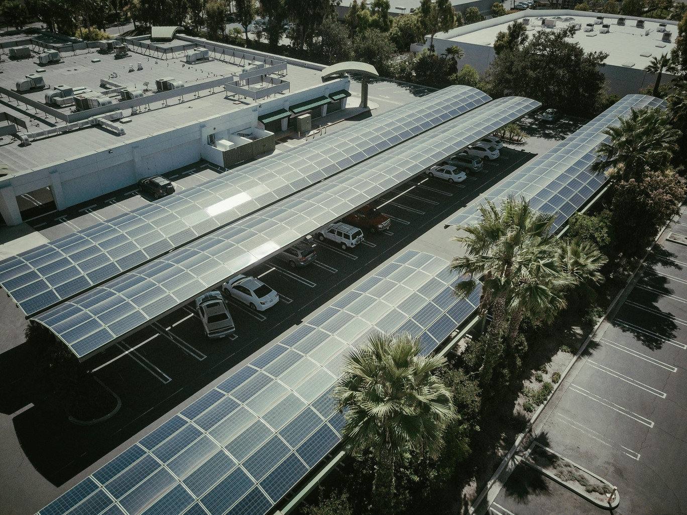Lors de la rencontre organisée par Ambition Matériaux Hauts-de-France, les experts ont détaillé les clés d’un projet photovoltaïque réussi. © Piexels