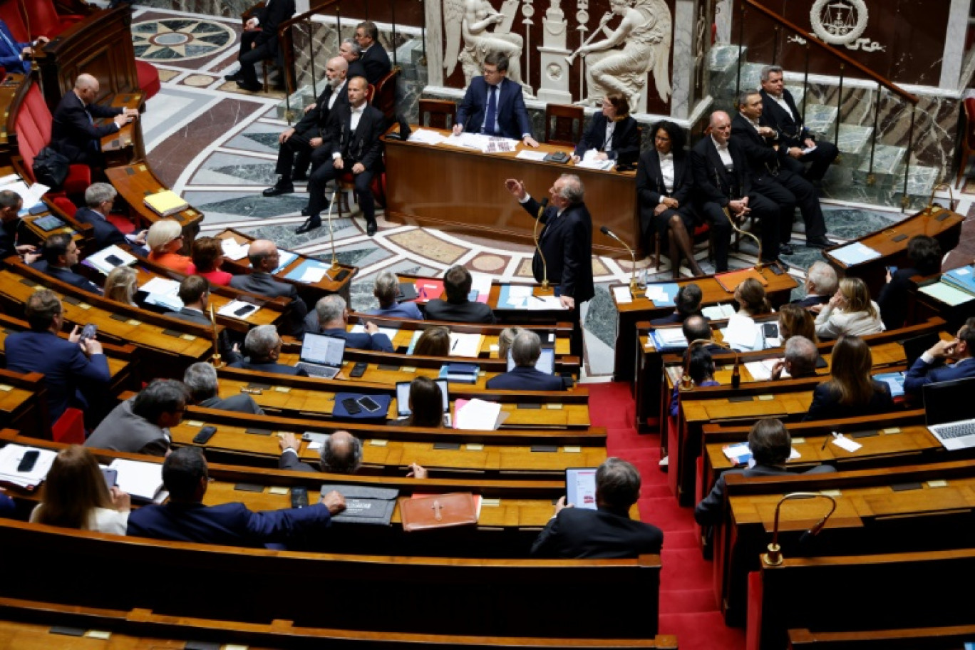Le député Horizons et Indépendants Pierre Henriet s'exprime lors d'une séance de questions au gouvernement à l'Assemblée nationale, à Paris, le 19 mars 2025 © Thibaud MORITZ