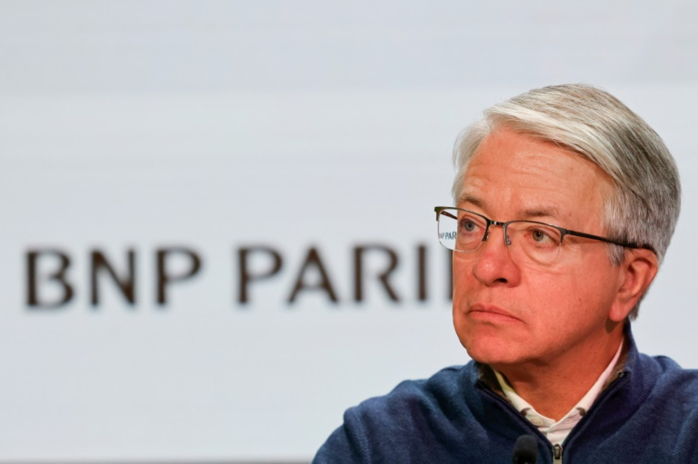 Jean-Laurent Bonnafé, directeur général de BNP Paribas, assiste à la présentation des résultats annuels du groupe bancaire à Paris, le 4 février 2025 © Ludovic MARIN