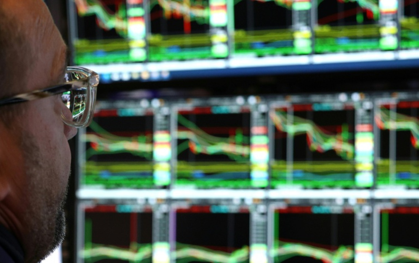 Un opérateur à la Bourse de New York, le 6 mai 2025. © TIMOTHY A. CLARY