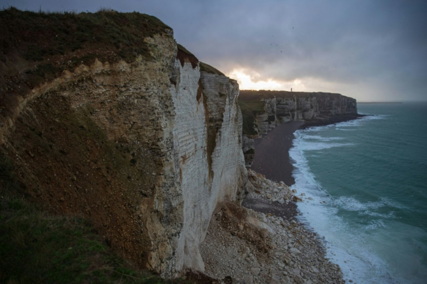 Les falaises effondrées à Etretat le 4 janvier 2022 © Sameer Al-DOUMY