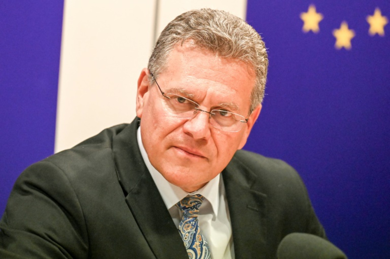 Le commissaire européen au Commerce, Maros Sefcovic, s'adressant à des journalistes à Singapour le 7 mai 2025. © Roslan RAHMAN
