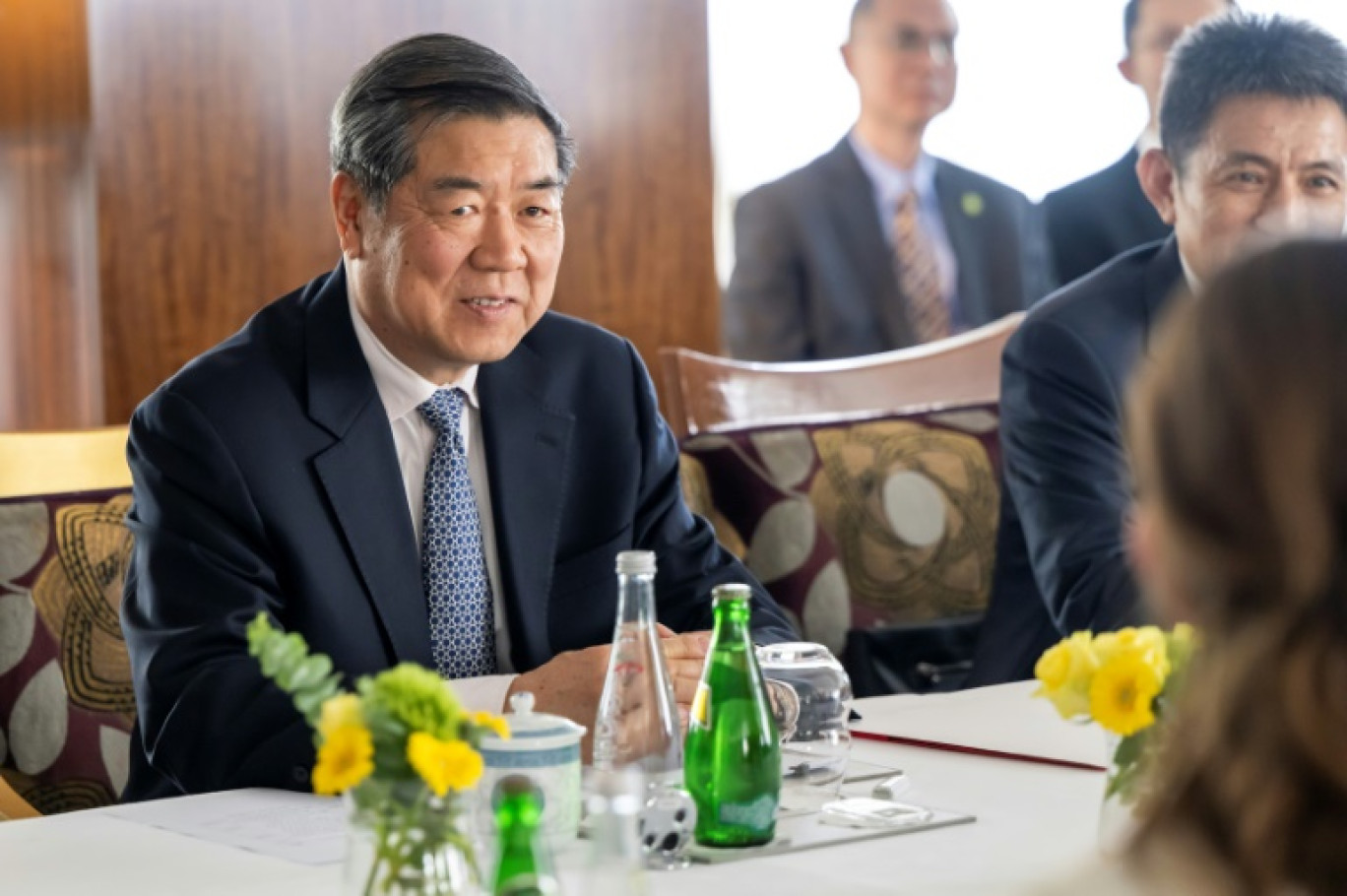 Le vice-Premier ministre chinois He Lifeng, avant des discussions sur le commerce avec le secrétaire au Trésor américain Scott Bessent, à Genève, le 9 mai 2025 © Handout