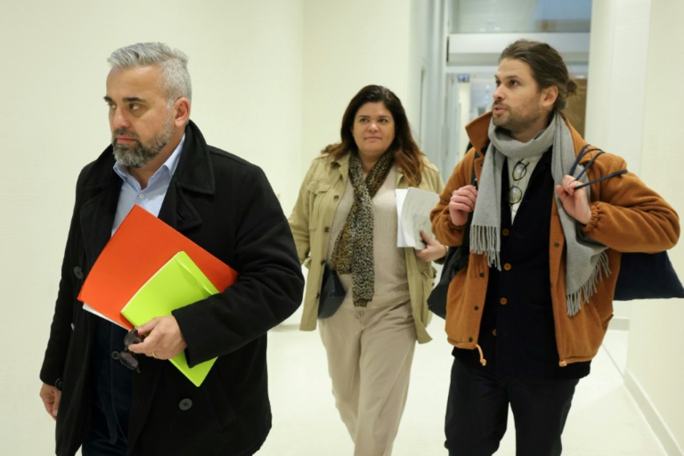 Alexis Corbière et Rachel Garrido au tribunal correctionnel de Paris, le 14 mars 2025, devant lequel comparaît un ex-journaliste de l'hebdomadaire Le Point, Aziz Zemouri, accusé de diffamation à leur encontre © Thomas SAMSON