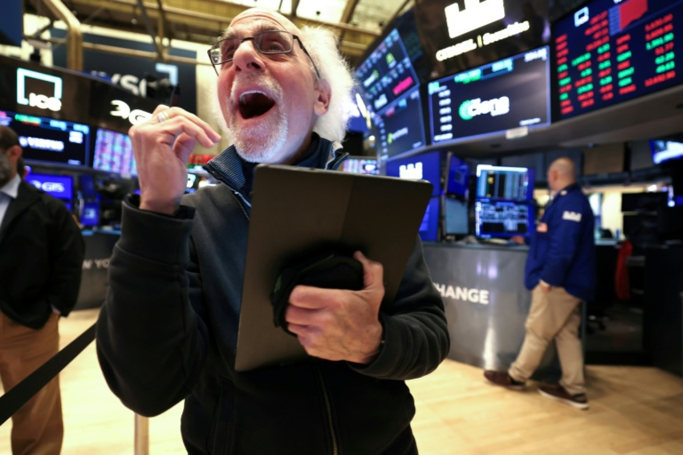 Un opérateur à la Bourse de New York, le 6 mai 2025. © TIMOTHY A. CLARY