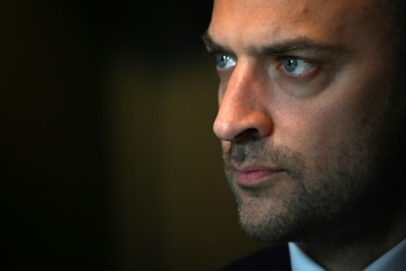 Le ministre français des Affaires étrangères Jean-Noël Barrot, le 12 mai 2025 à Pont-L'Evêque © Lou BENOIST