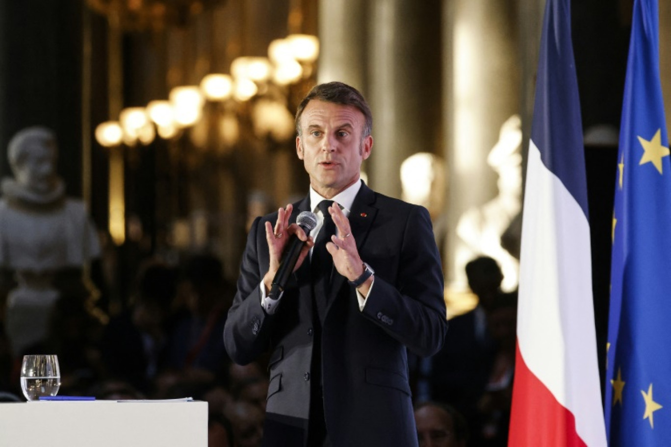 Emmanuel Macron au sommet Choose France au château de Versailles, le 13 mai 2024 © LUDOVIC MARIN