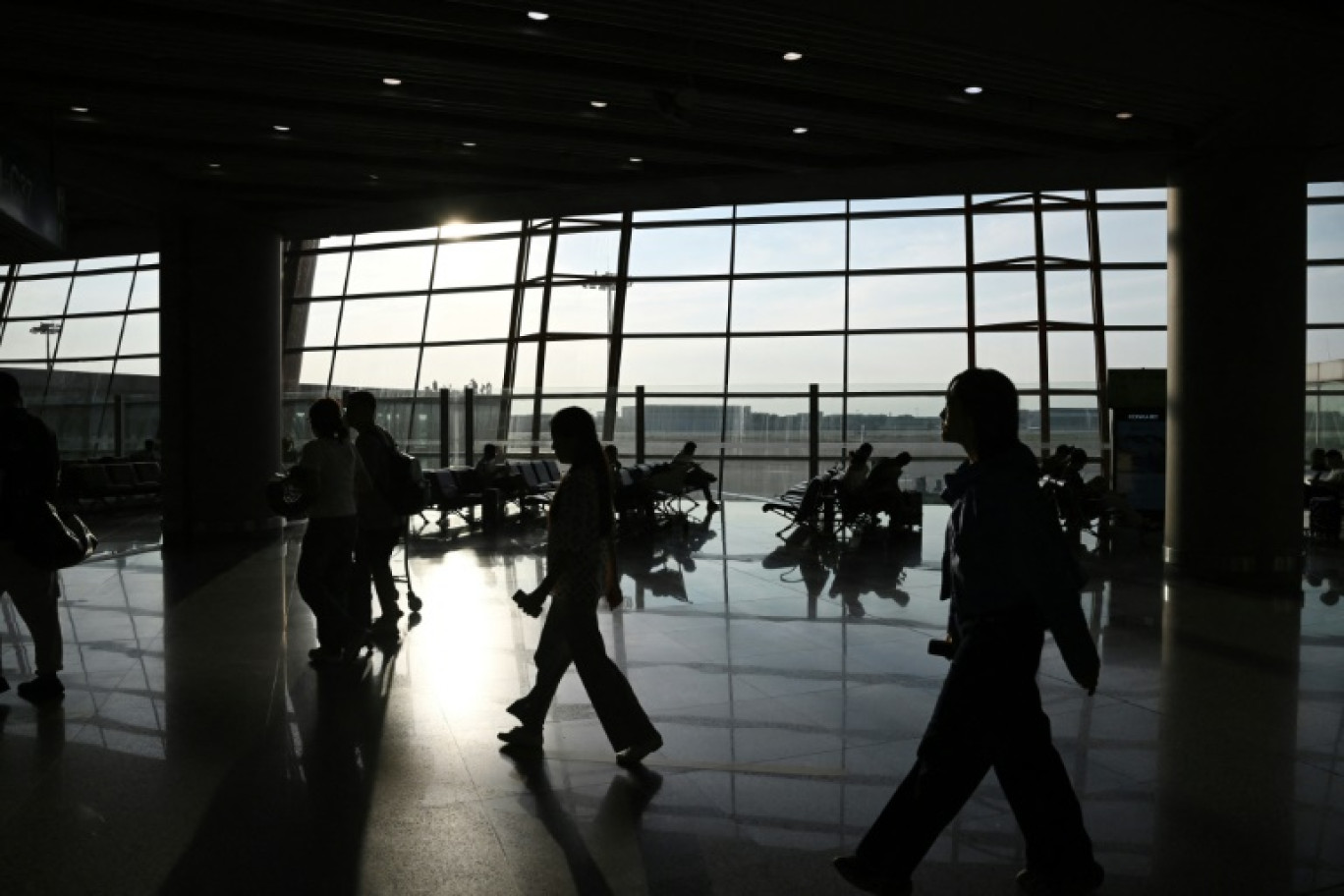 Une quinzaine d'associations demandent à la Commission européenne de lancer une enquête sur la facturation des bagages à main des compagnies aériennes Easyjet, Norvegian, Ryanair, Transavia, Volotea, Vueling et Wizzair © GREG BAKER