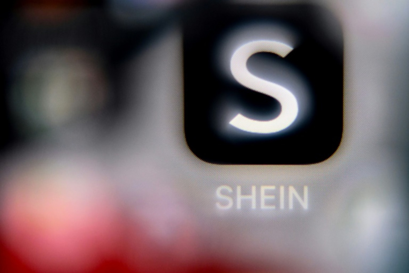 Le logo de l'application Shein, à Francfort le 16 avril 2025 © Kirill KUDRYAVTSEV