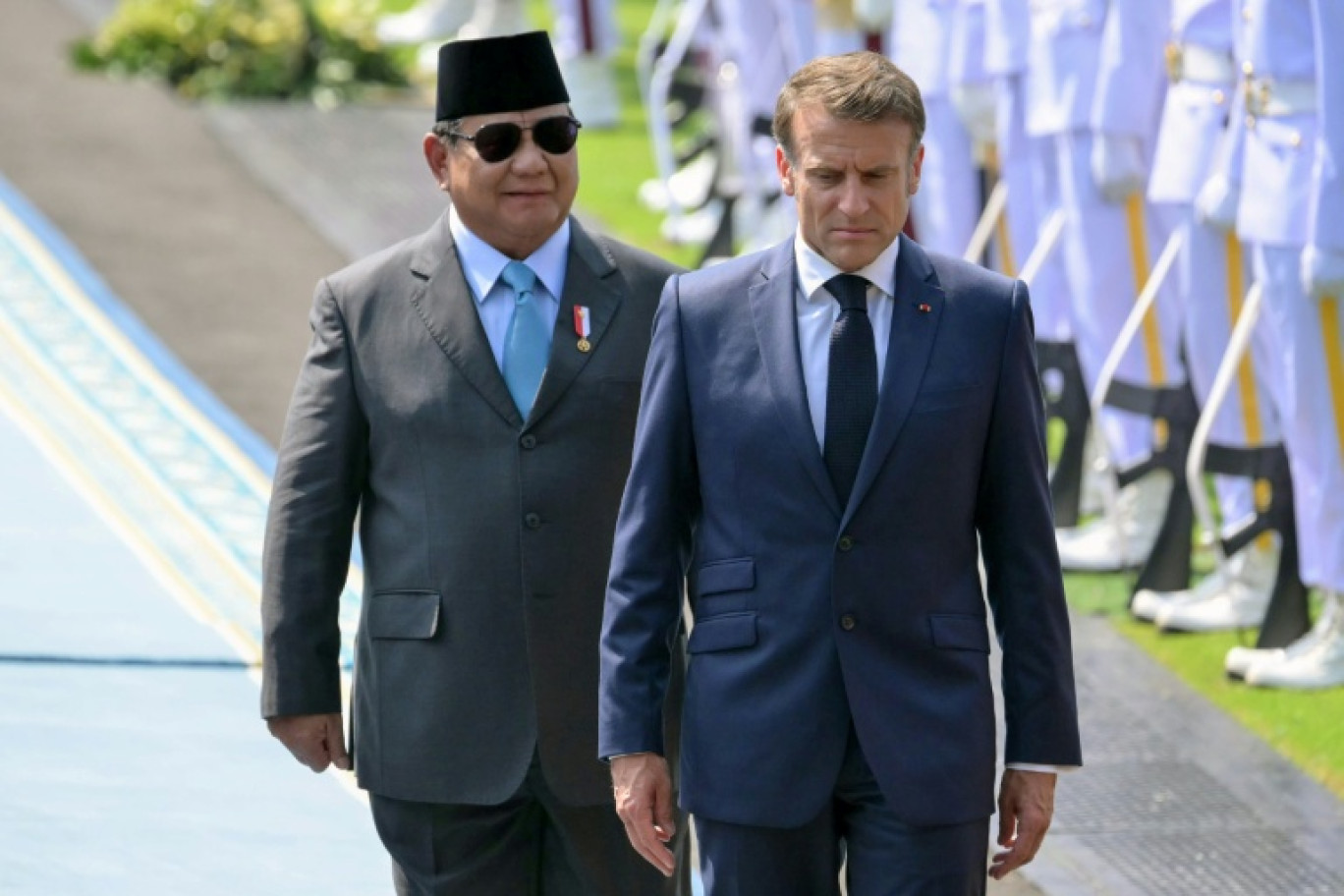 Le président indonésien Prabowo Subianto et son homologue français Emmanuel Macron à Jakarta, le 28 mai 2025 © BAY ISMOYO