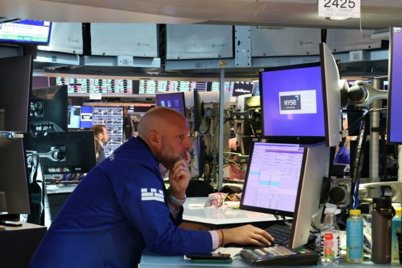 Un opérateur à la Bourse de New York le 27 mai 2025. © TIMOTHY A. CLARY