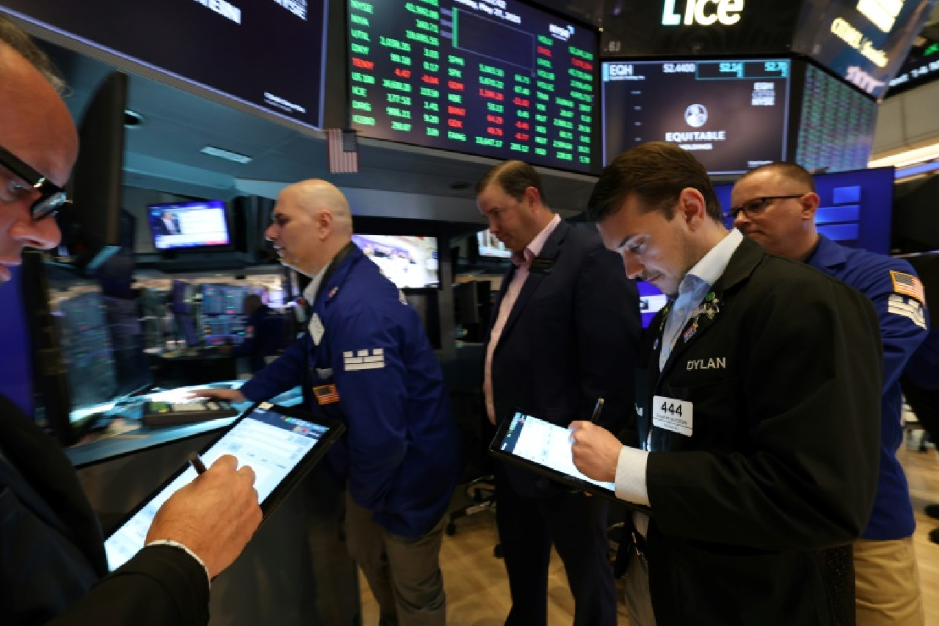 Des opérateurs à la Bourse de New York, le 27 mai 2025. © TIMOTHY A. CLARY