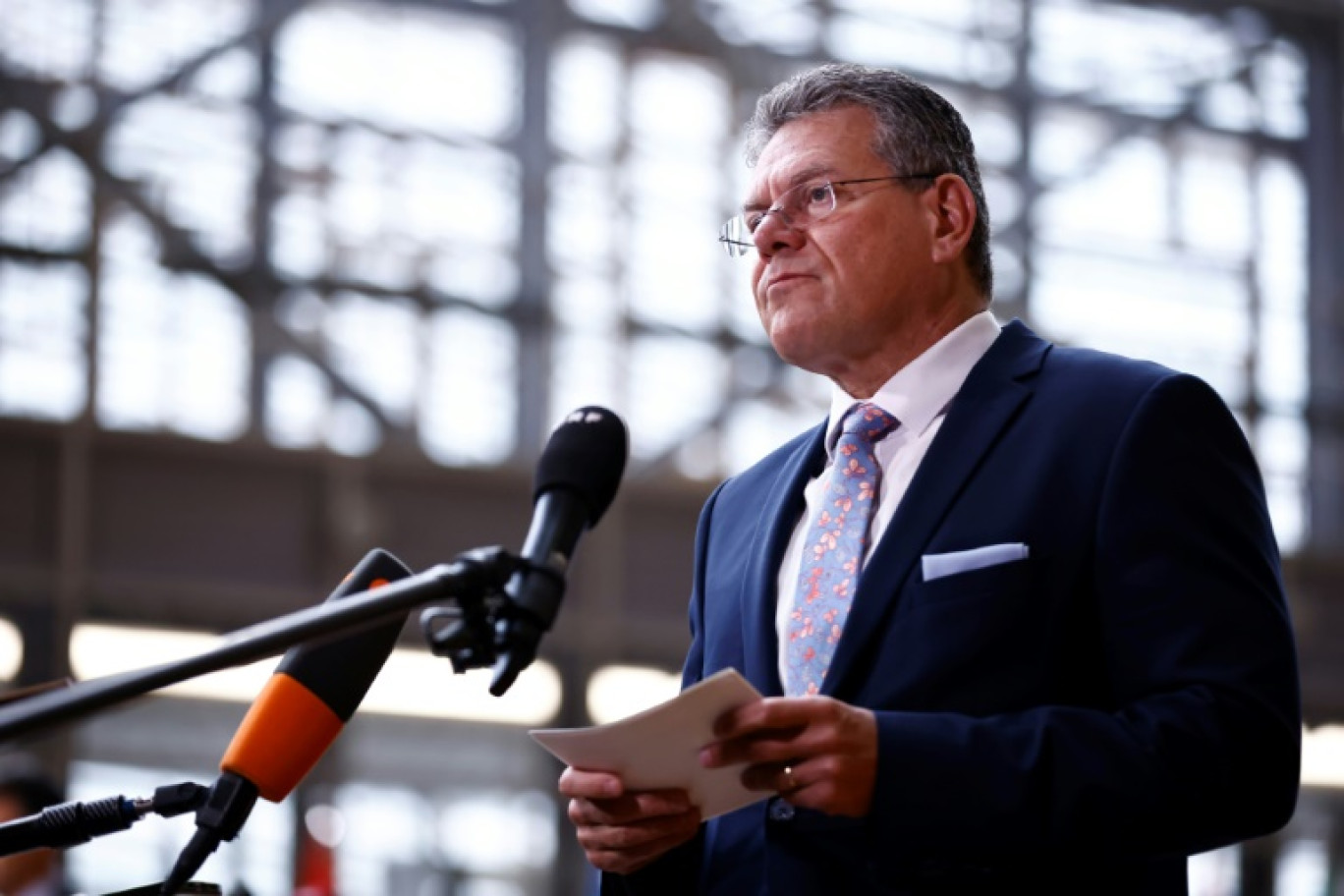 le commissaire européen au Commerce, Maros Sefcovic, le 15 mai 2025 à Bruxelles © SIMON WOHLFAHRT