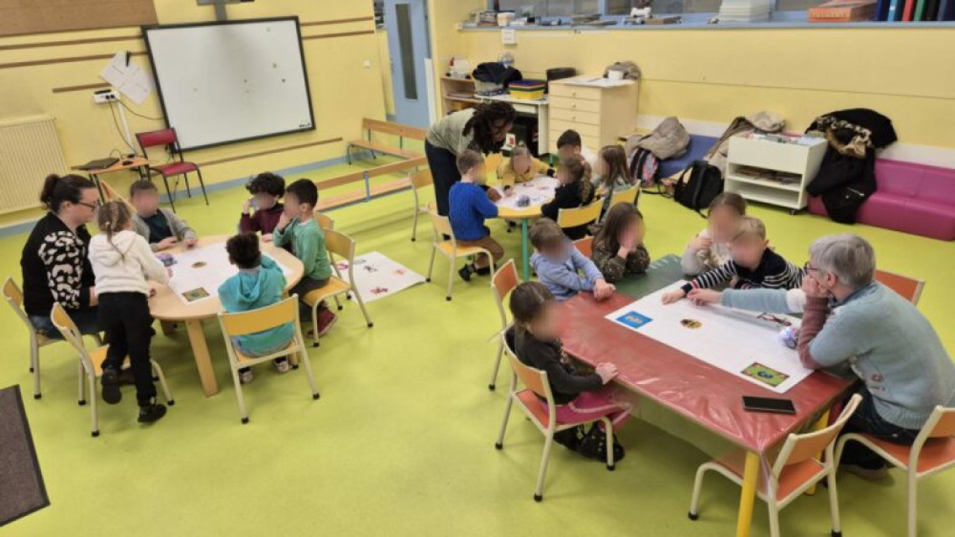 Le projet « L’Algorithmie pour tou·te·s » de l’association étudiante Sciences égales de l’UTC prévoit la création d’un kit d’apprentissage qui permettra d’organiser des demi-journées d’ateliers tous les semestres dans diverses écoles pour sensibiliser les enfants aux bases de l’informatique.