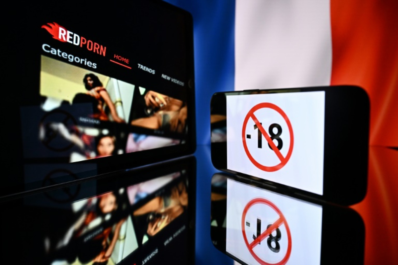 Quelque 30% des mineurs consultent chaque mois des sites pornographiques, selon une enquête de l'Arcom en 2023 © Lionel BONAVENTURE