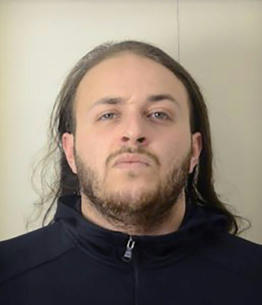Badiss Mohamed Amide Bajjou, un Franco-Marocain de 24 ans arrêté au Maroc, soupçonné d'avoir commandité une série d'enlèvements visant des entrepreneurs du secteur des cryptomonnaies en France - photographie obtenue le 4 juin 2025 par Interpol © Handout