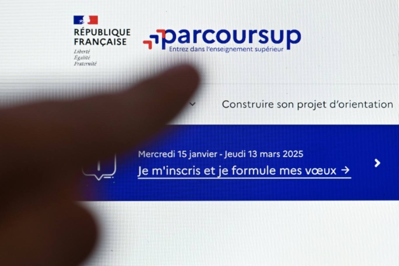 La phase d'admission complémentaire de Parcoursup débute mercredi 11 juin à 14H00 et durera jusqu'au 11 septembre - en photo, une page du site web de la plateforme le 15 janvier 2025 © Anna KURTH