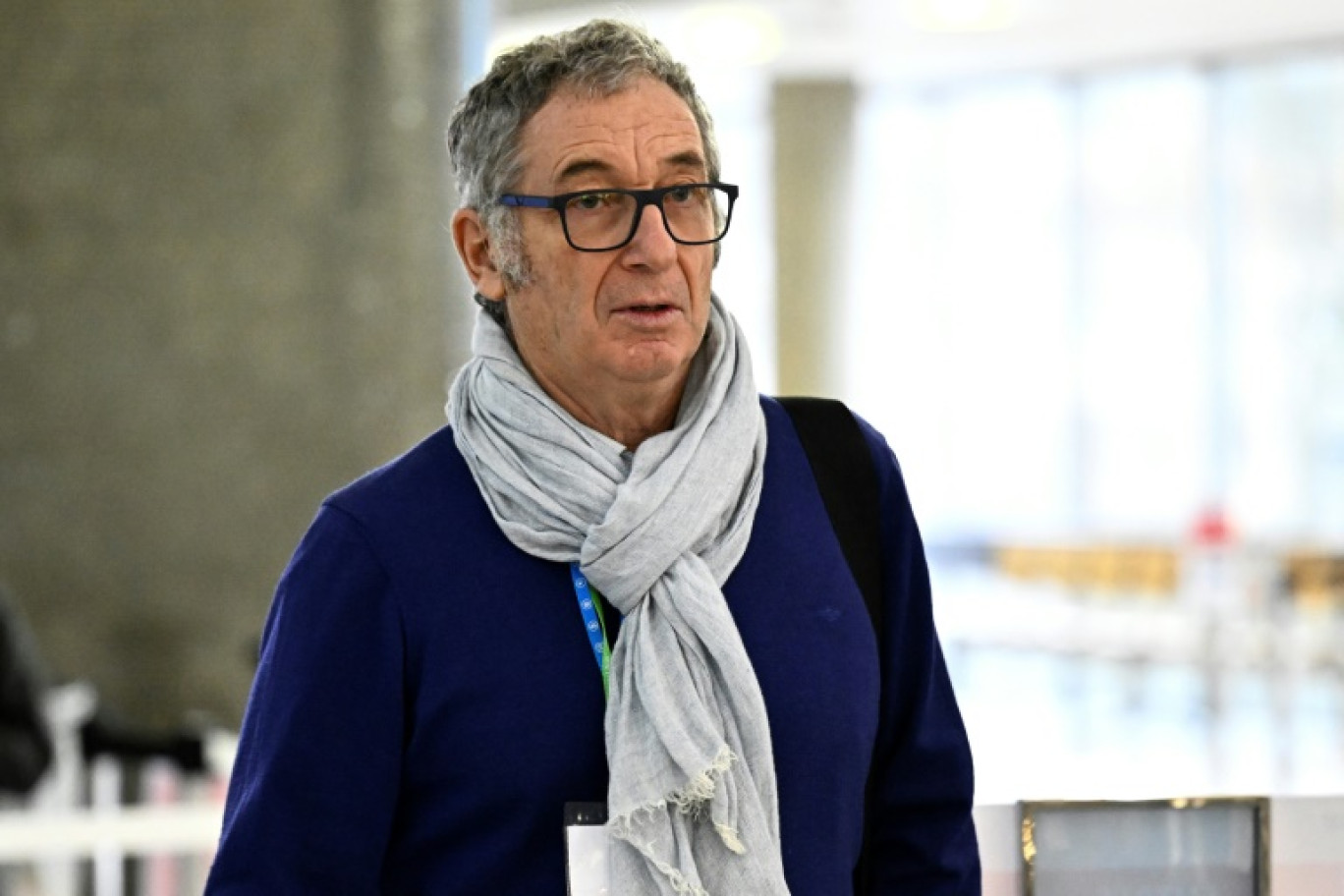 Eric Mouzin, le père d'Estelle Mouzin, arrive à la cour d'assises pour assister au procès de Monique Olivier, ex-femme du tueur en série Michel Fourniret, le 14 décembre 2023 à Nanterre, près de Paris © JULIEN DE ROSA