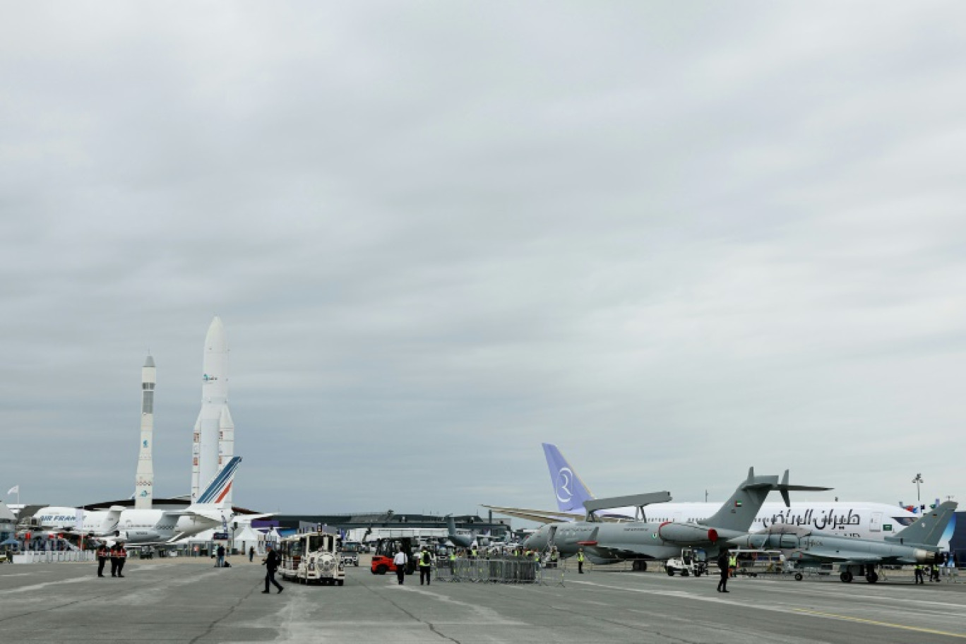 Derniers préparatifs avant la 55e édition du salon Le Bourget près de Paris, le 15 juin 2025 © Thomas SAMSON